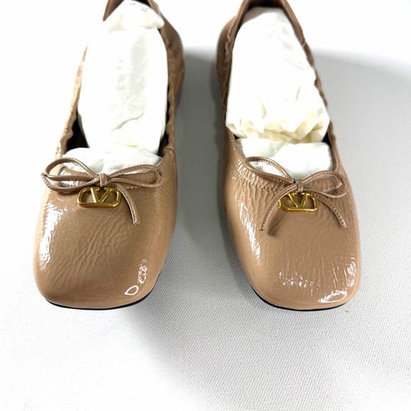 NEW Valentino Garavani Beige Vlogo Ballerina Leather Ballet Flats Size 40 $770 - Picture 5 of 11